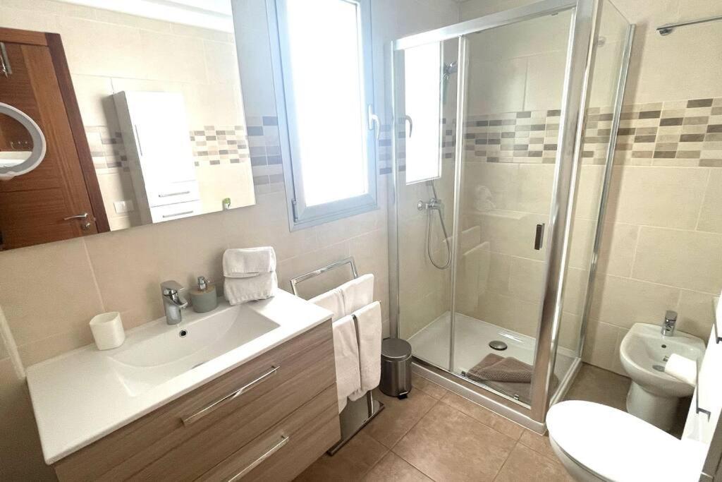 Luxurioese Duplex Ferienwohnung In Sehr Ruhiger Wohnanlage Mit Meerblick Palm-mar Buitenkant foto