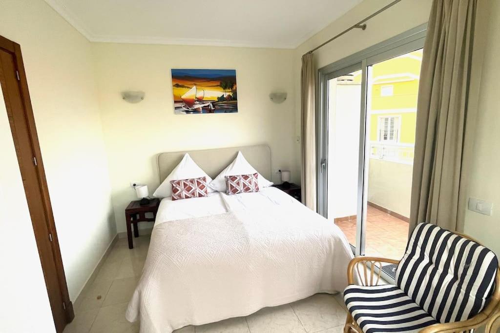 Luxurioese Duplex Ferienwohnung In Sehr Ruhiger Wohnanlage Mit Meerblick Palm-mar Buitenkant foto