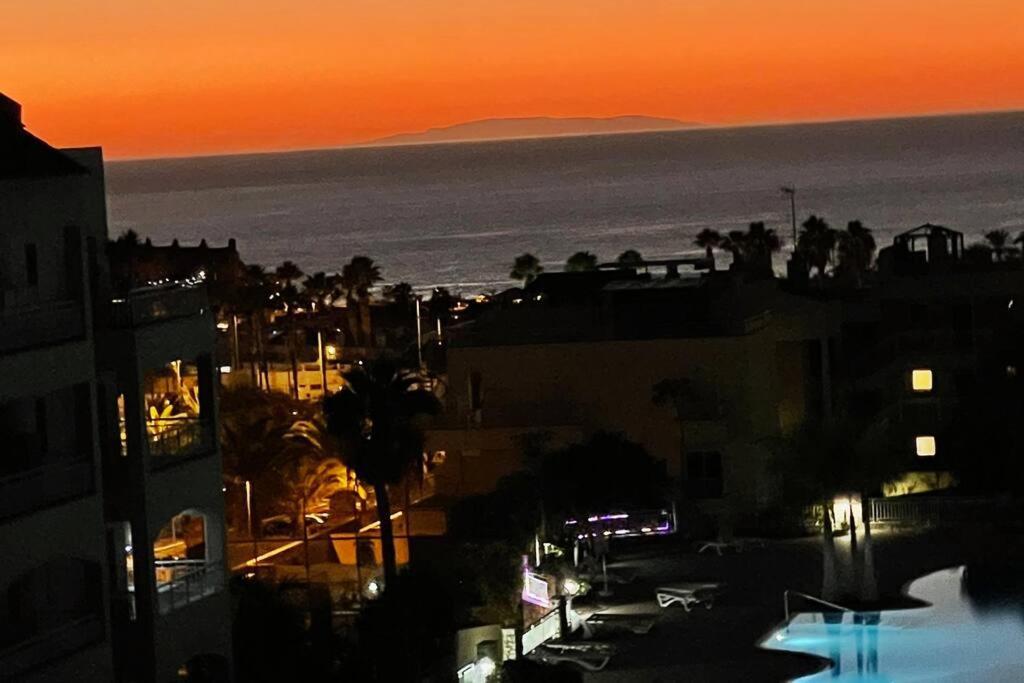 Luxurioese Duplex Ferienwohnung In Sehr Ruhiger Wohnanlage Mit Meerblick Palm-mar Buitenkant foto