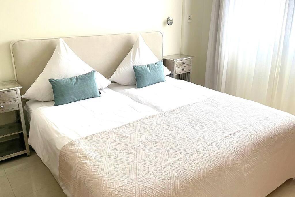 Luxurioese Duplex Ferienwohnung In Sehr Ruhiger Wohnanlage Mit Meerblick Palm-mar Buitenkant foto