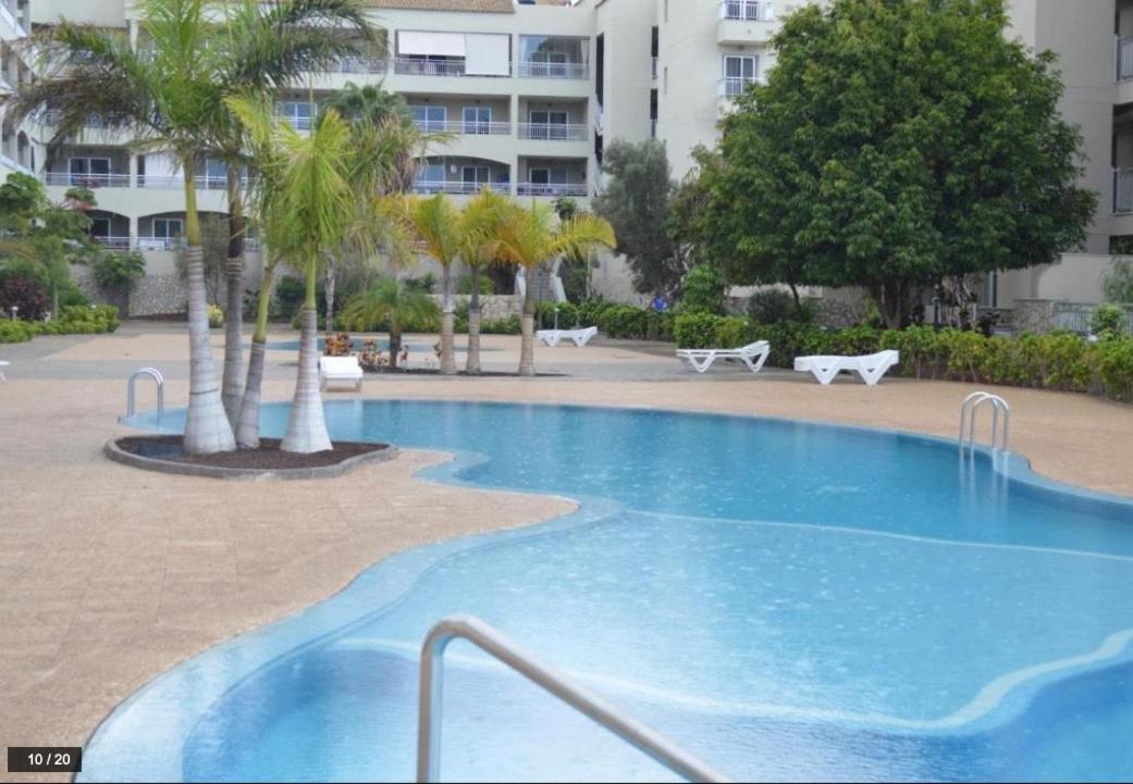 Luxurioese Duplex Ferienwohnung In Sehr Ruhiger Wohnanlage Mit Meerblick Palm-mar Buitenkant foto