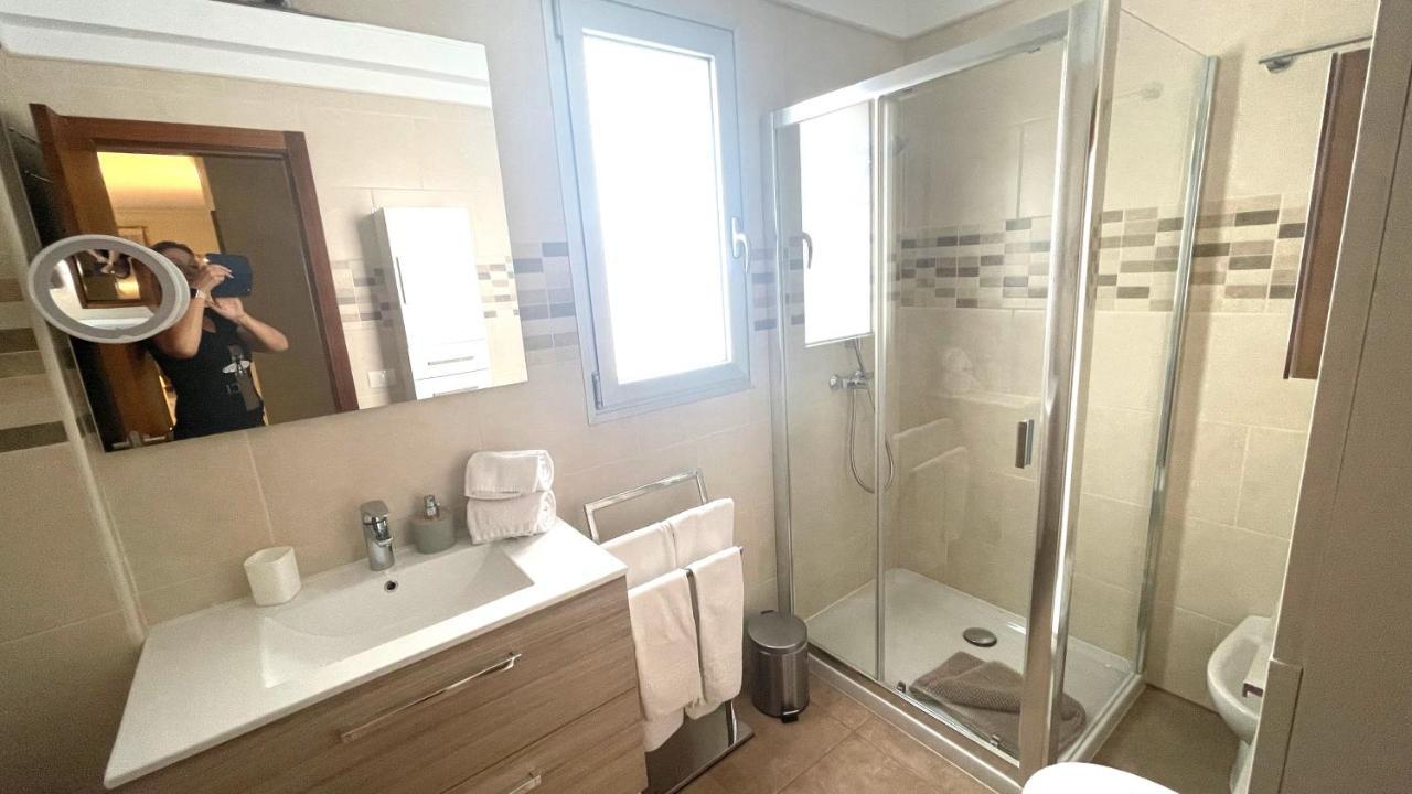 Luxurioese Duplex Ferienwohnung In Sehr Ruhiger Wohnanlage Mit Meerblick Palm-mar Buitenkant foto